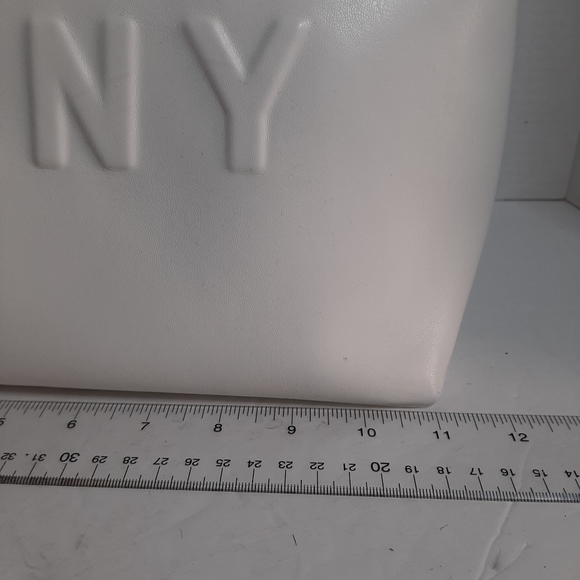 DKNY white zip top tote NWT - Picture 7 of 11